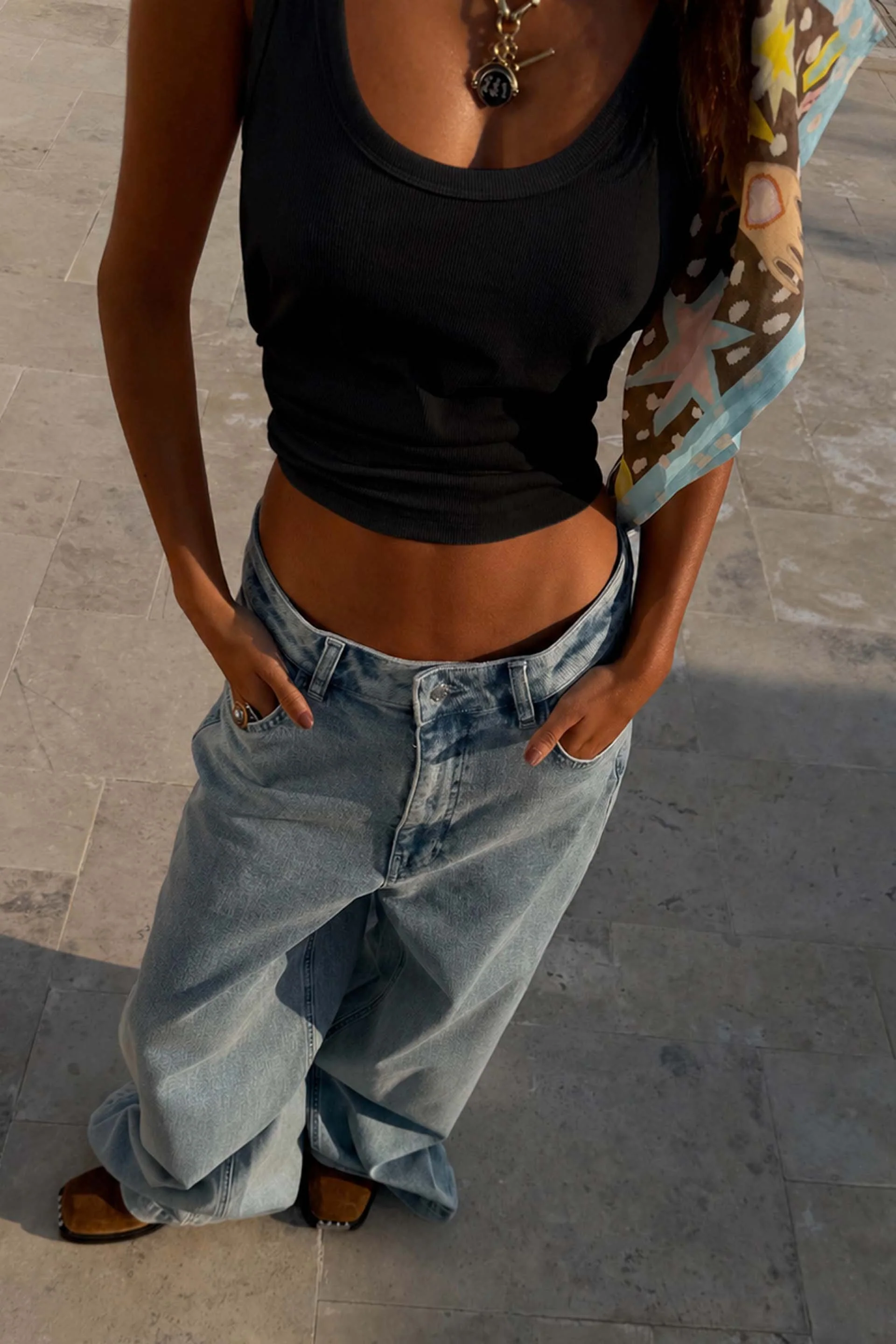 Black Scoop Neck Rib Tank - Image 4