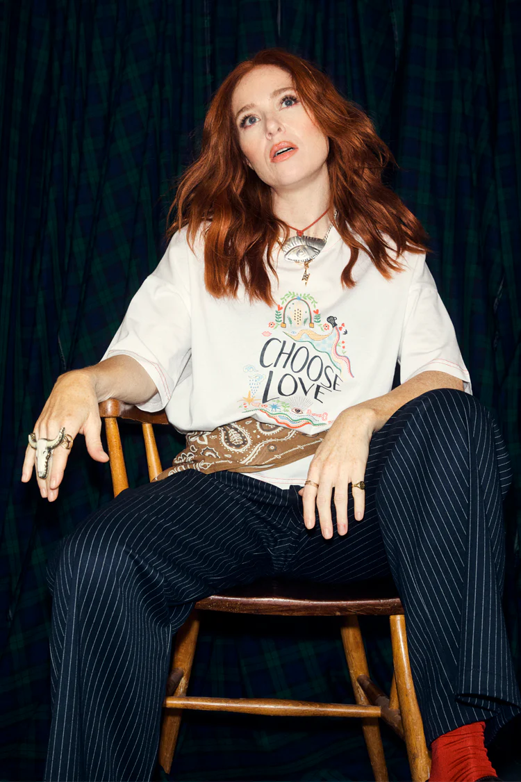 Choose Love T-Shirt - Image 6